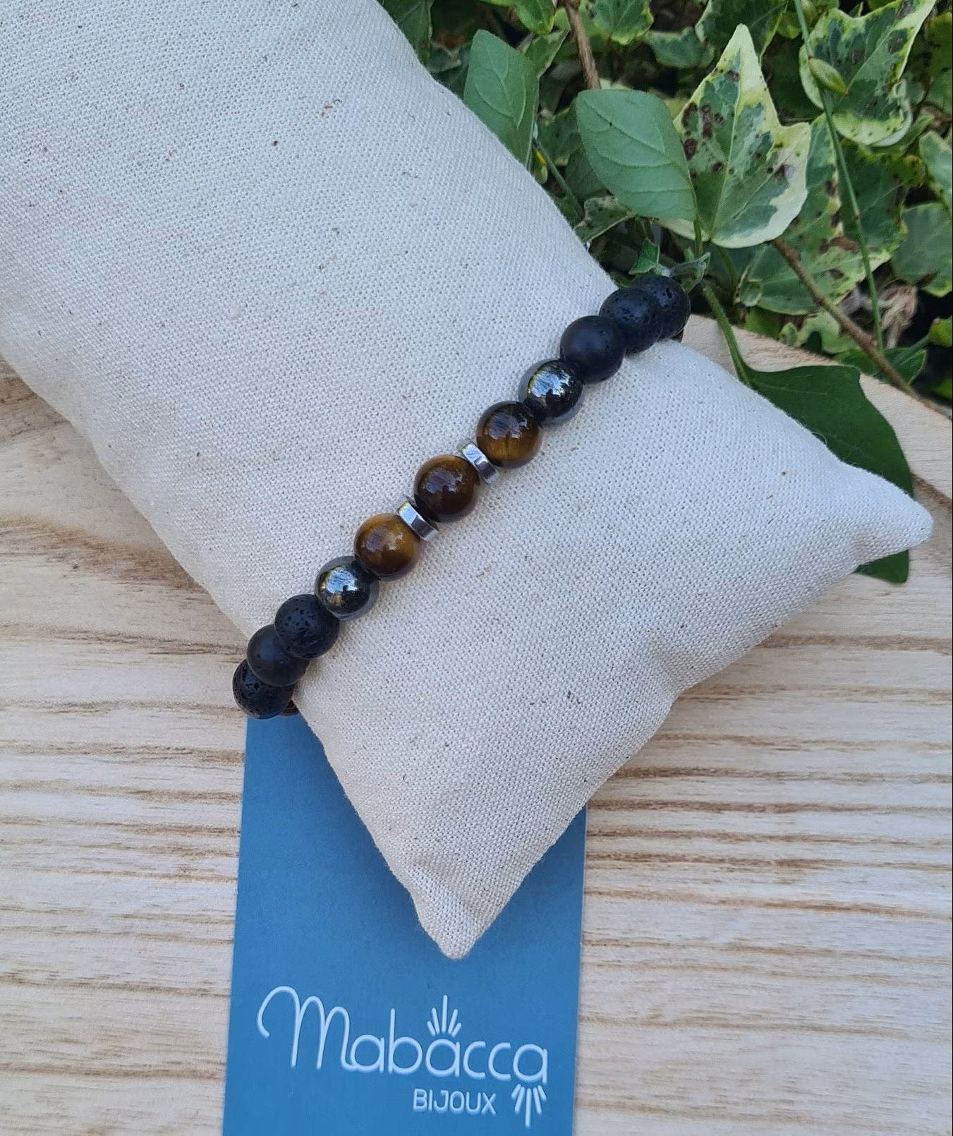 Bracelet "Shanti" Oeil de tigre, hématite, pierre de lave 8mm