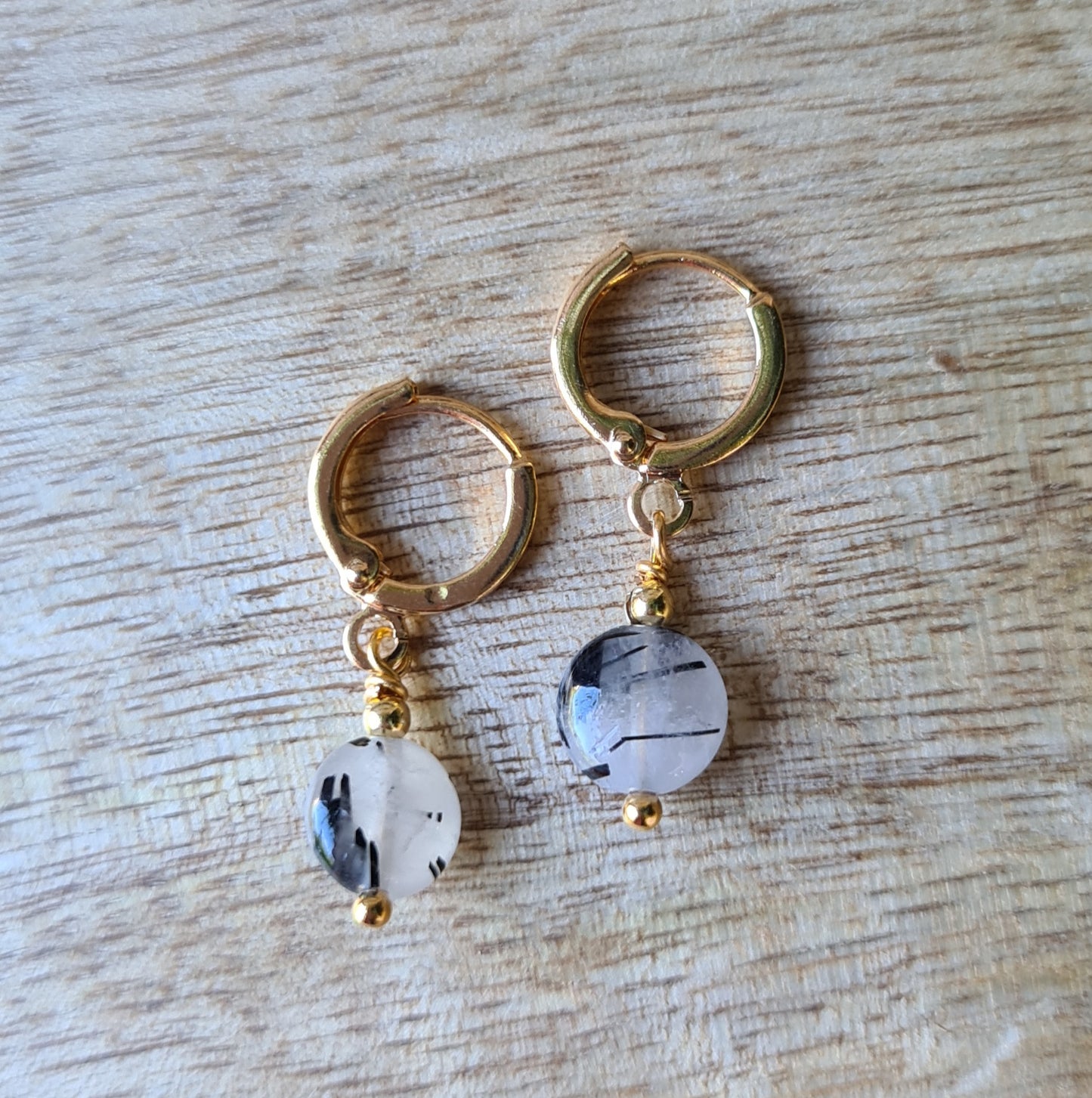 Boucles d'oreilles "Éléa" Quartz rutilé noir dorées à l'or fin 24kt