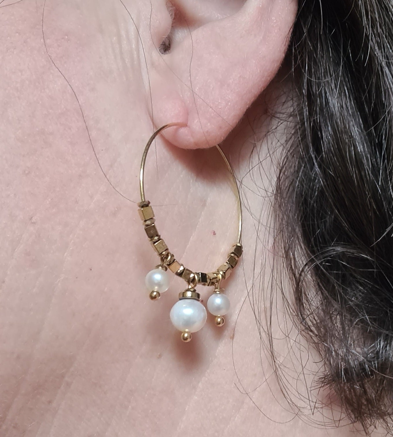 Boucles "Constance" Créoles perles de culture et hématite doré